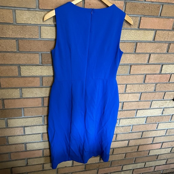 Donna Morgan Sleeveless Stretch Knit Crepe Contrast Piping Sheath Dress Size 8 - Picture 6 of 8